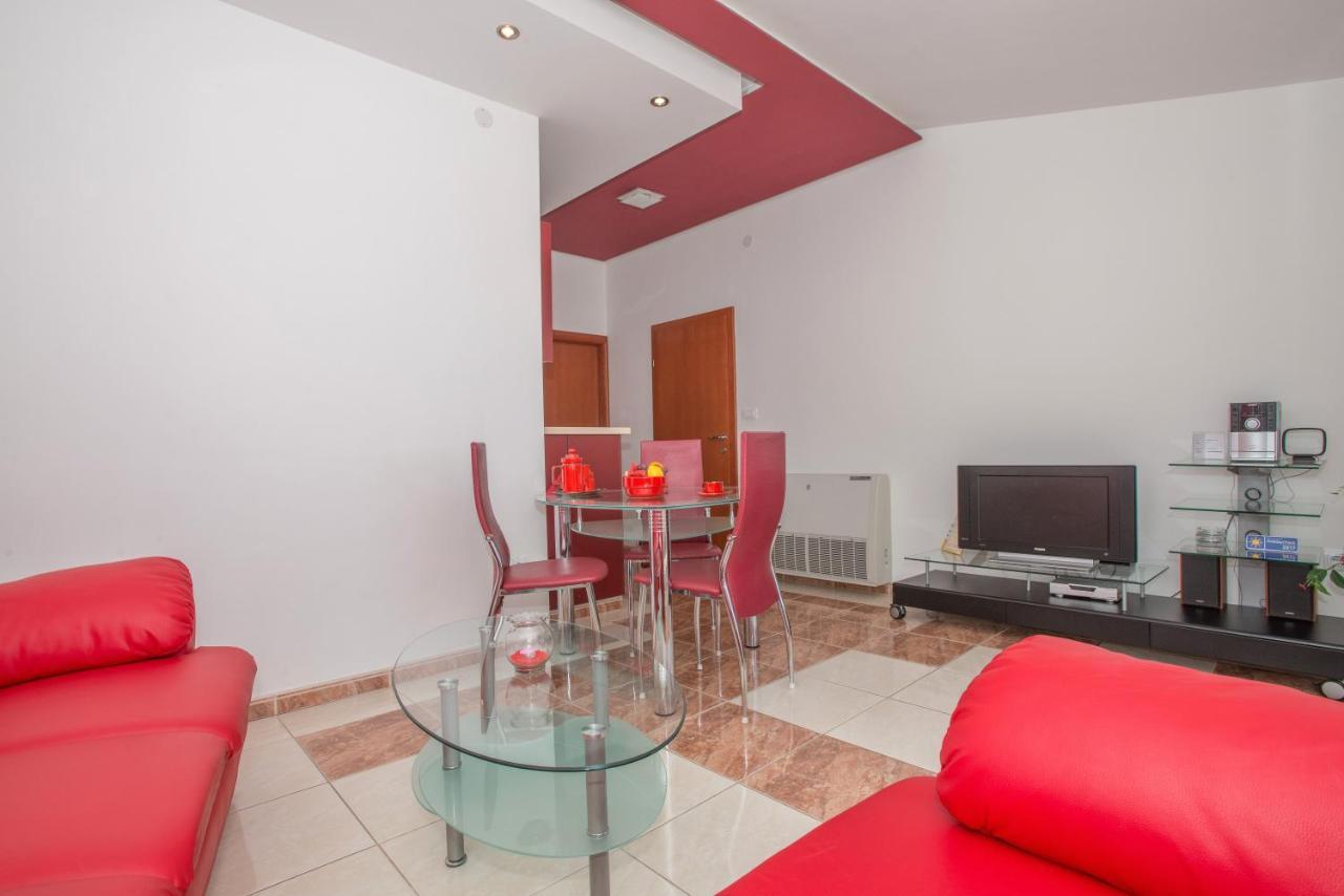 Apartments Marcela Makarska Bagian luar foto