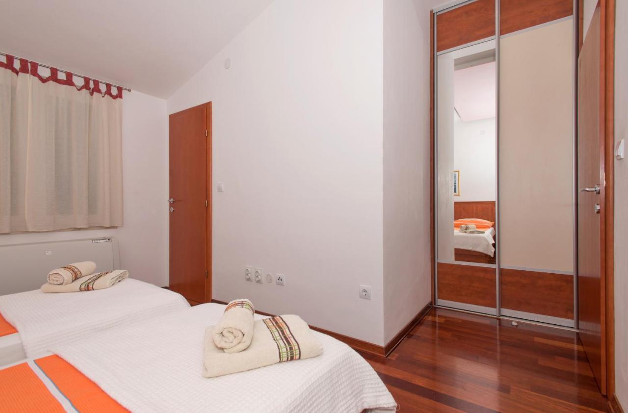 Apartments Marcela Makarska Bagian luar foto