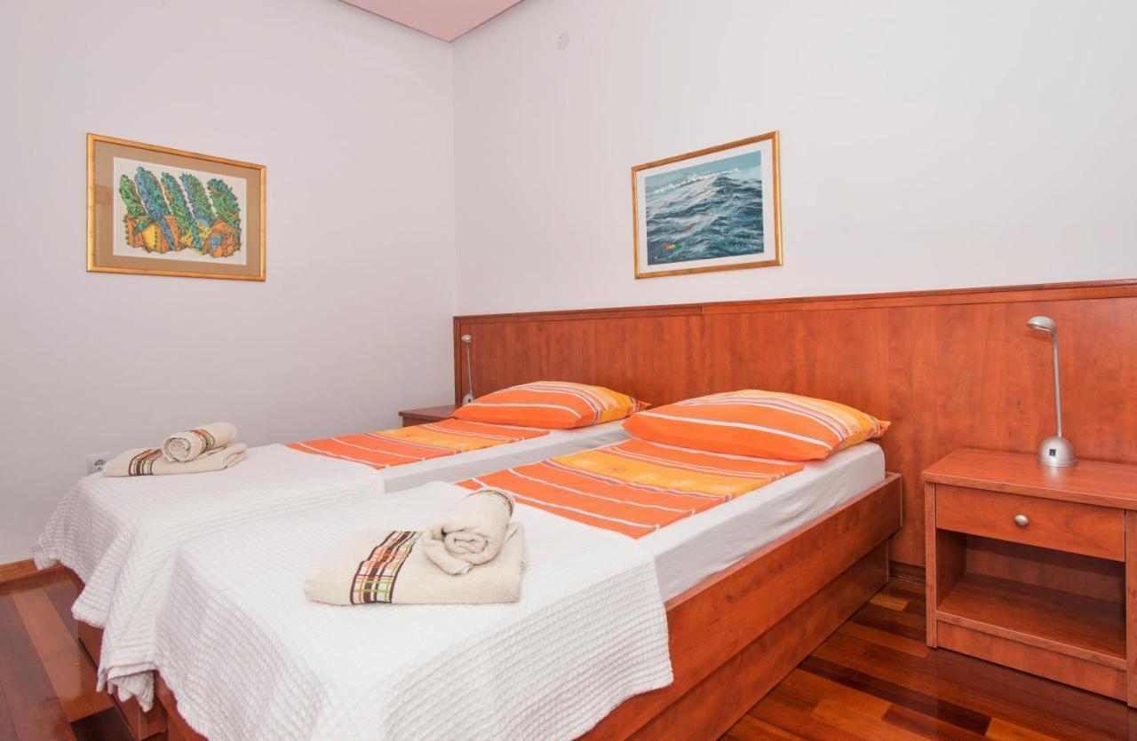 Apartments Marcela Makarska Bagian luar foto