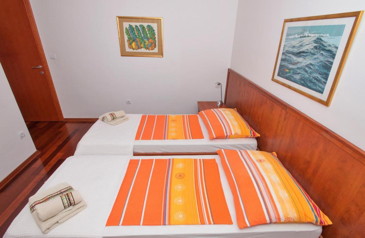 Apartments Marcela Makarska Bagian luar foto