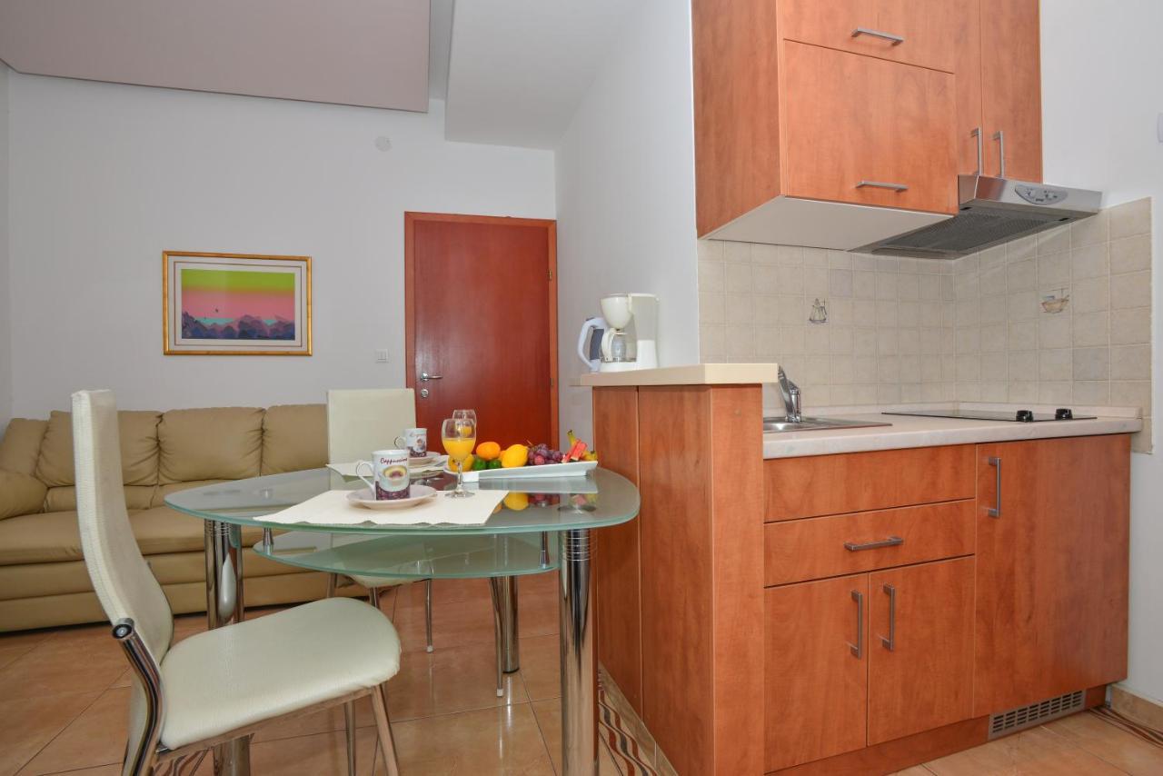 Apartments Marcela Makarska Bagian luar foto