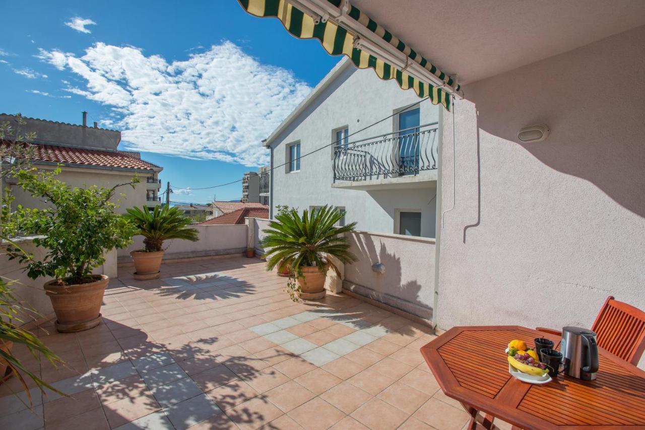 Apartments Marcela Makarska Bagian luar foto